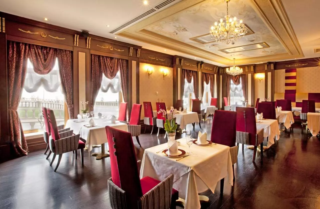 EXCELSIOR_SHABAVIZ (8).jpg